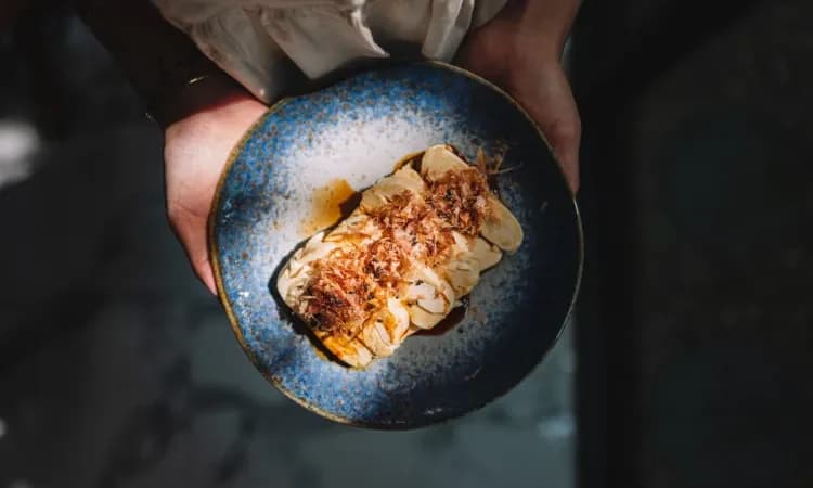 Czy tofu jest zdrowe: Korzyści i przeciwwskazania w diecie codziennej