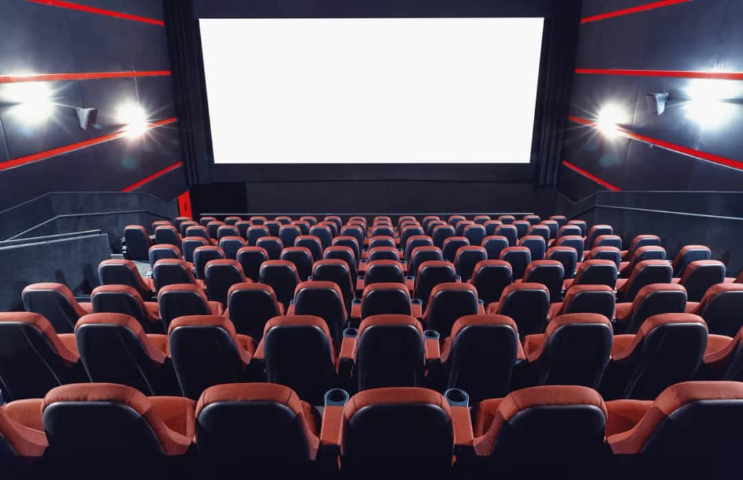 Wpływ długotrwałego oglądania seriali online na zdrowie oczu - najnowsze badania